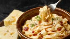 creamy pasta with bacon